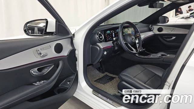 Mercedes-Benz E-Class 2020 — ფოტო 10/20