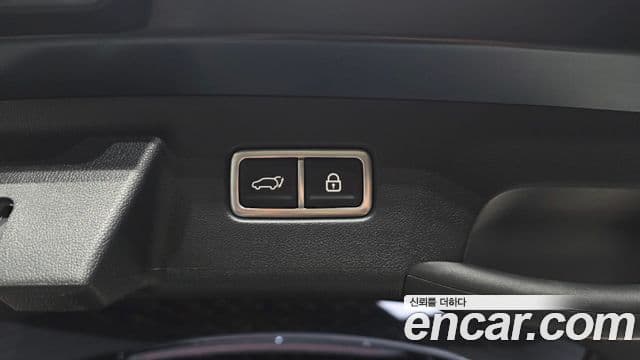 Kia Sorento 2022 — ფოტო 18/20