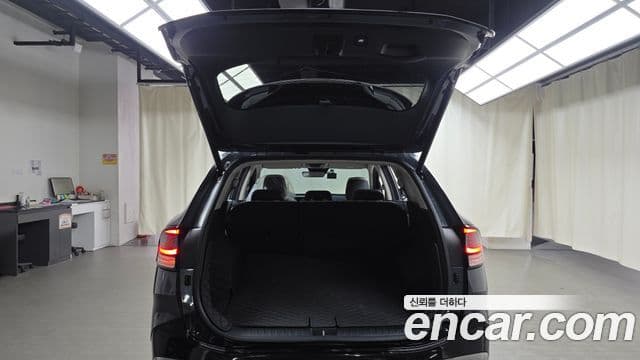 Kia Sportage 2022 — ფოტო 16/20