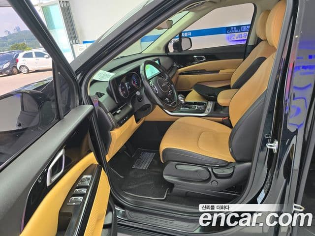 Kia Carnival 2022 — Фото 13/20