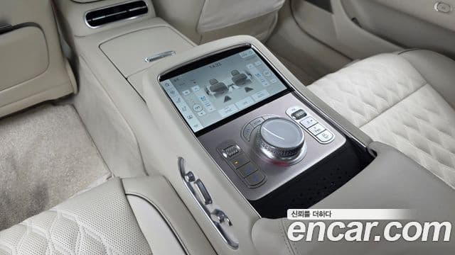 Genesis G90 2023 — Şəkil 19/20
