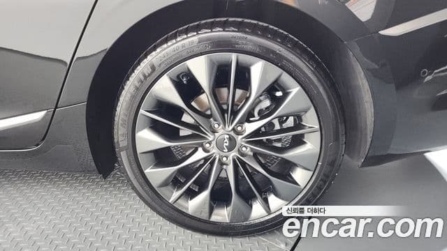 Kia K8 2024 — Photo 5/36