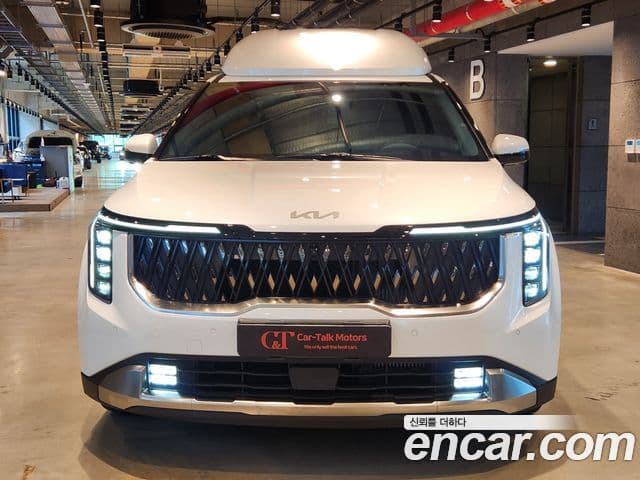 Kia Carnival 2024 — Şəkil 2/20