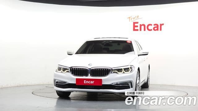 BMW 5 Series 2019 — Фото 2/20
