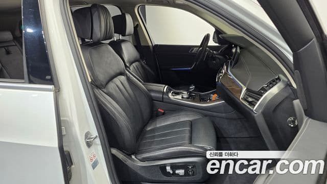 BMW X5 2019 — Şəkil 23/34