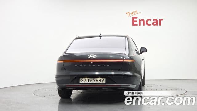 Hyundai Grandeur 2023 — ფოტო 4/20