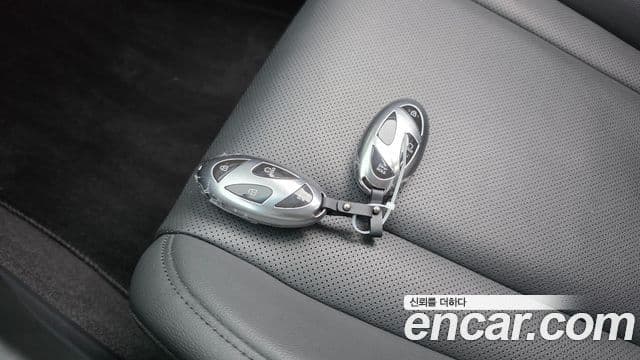 Hyundai Grandeur 2023 — ფოტო 18/20