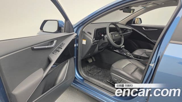 Kia Niro 2022 — Şəkil 10/20