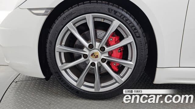 Porsche 718 Boxster 2018 — фото 5 из 20