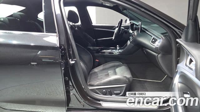 Genesis G70 2019 — Photo 33/33
