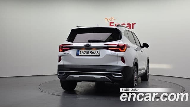 Kia Seltos 2021 — ფოტო 4/20