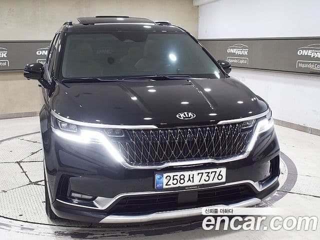 Kia Carnival 2020 — ფოტო 1/20