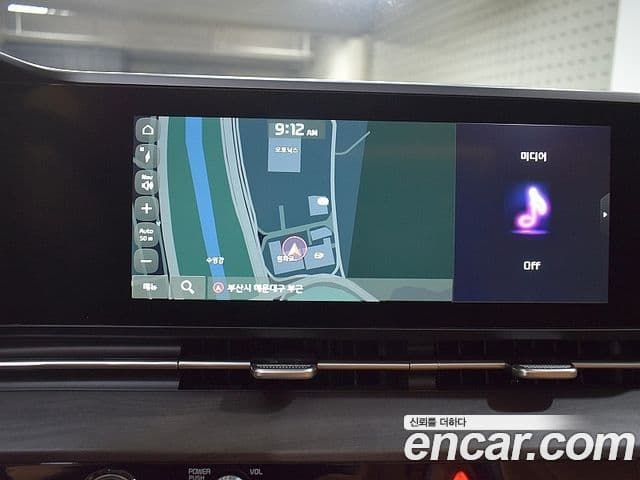 Kia Carnival 2020 — ფოტო 13/20