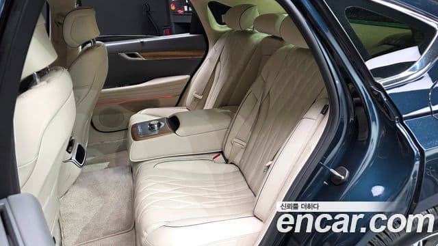 Genesis Electrified G80 2024 — Şəkil 11/20