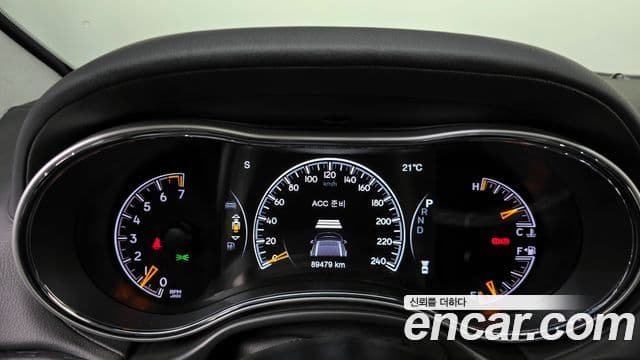 Jeep Grand Cherokee 2021 — Şəkil 8/20