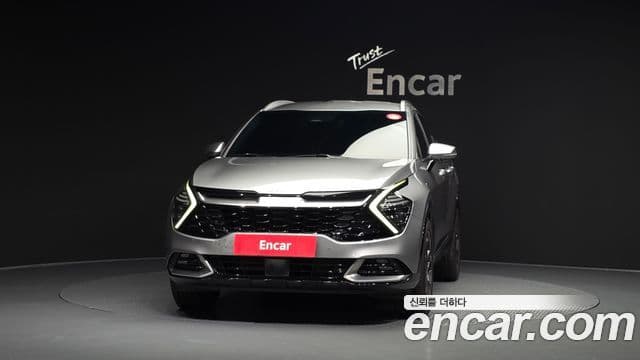 Kia Sportage 2023 — ფოტო 3/20