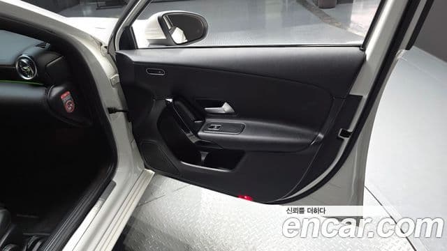 Mercedes-Benz A-Class 2020 — Şəkil 5/31