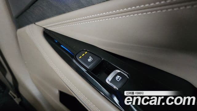 Kia K8 2022 — Şəkil 19/20