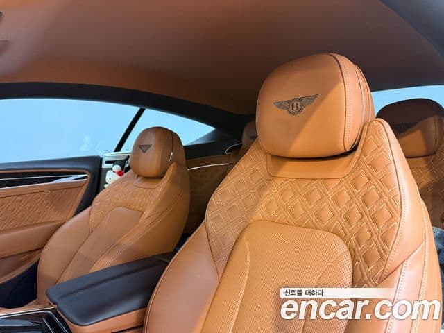 Bentley Continental GT 2021 — ფოტო 9/20