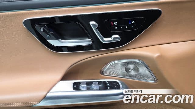 Mercedes-Benz E-Class 2024 — Şəkil 19/20