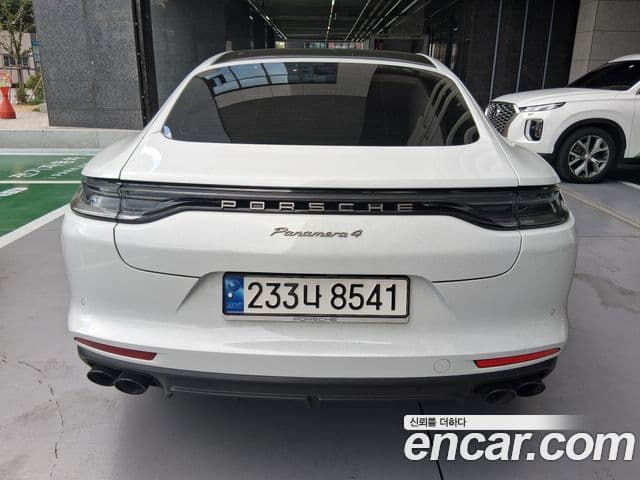Porsche Panamera 2022 — Photo 5/20