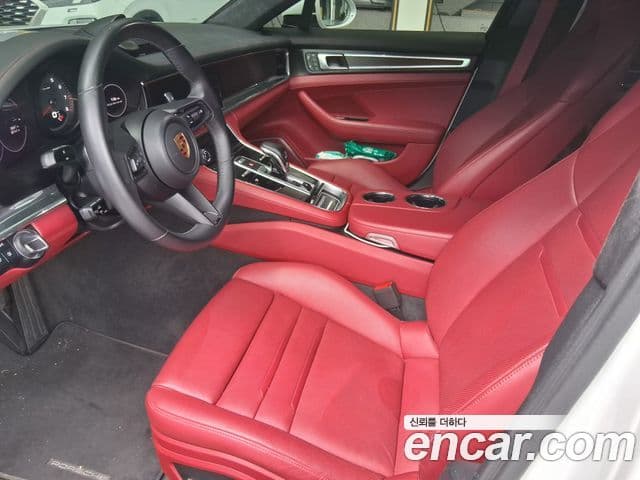 Porsche Panamera 2022 — Photo 17/20