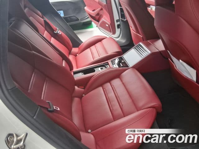Porsche Panamera 2022 — Photo 16/20