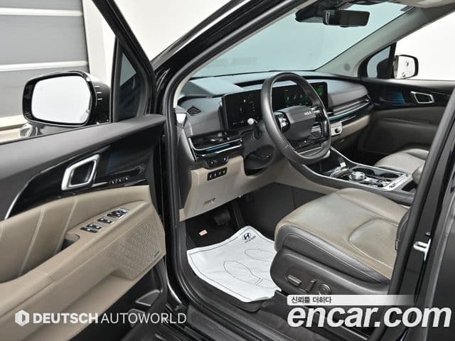 Kia Carnival 2024 — ფოტო 15/20