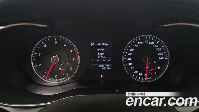 Genesis G70 2018 — ფოტო 8/20