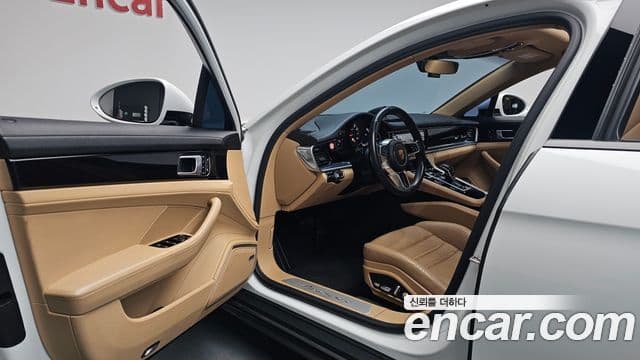 Porsche Panamera 2018 — Şəkil 10/20