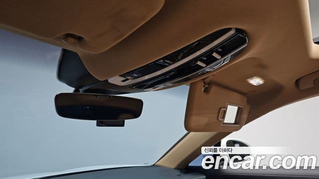 Porsche Panamera 2018 — Şəkil 18/20