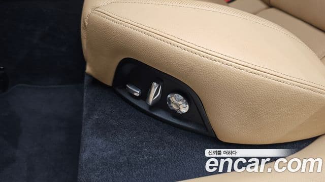 Porsche Panamera 2018 — Photo 26/35