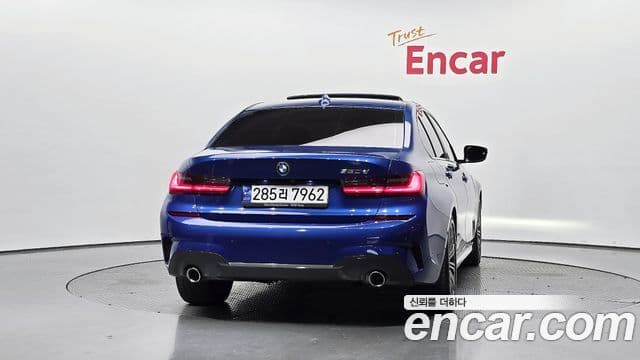 BMW 3 Series 2021 — ფოტო 4/20