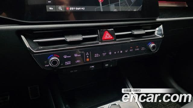 Kia Niro 2022 — Фото 18/20