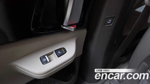 Kia Carnival 2025 — Фото 19/20