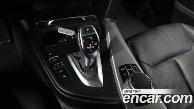 BMW 4 Series 2018 — ფოტო 9/20