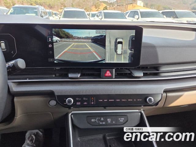 Kia Carnival 2023 — Фото 12/17