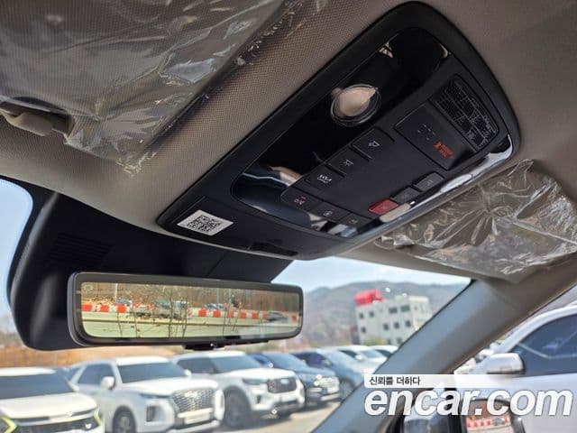 Kia Carnival 2023 — Фото 15/17