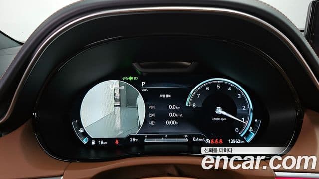 Genesis GV70 2023 — ფოტო 8/20