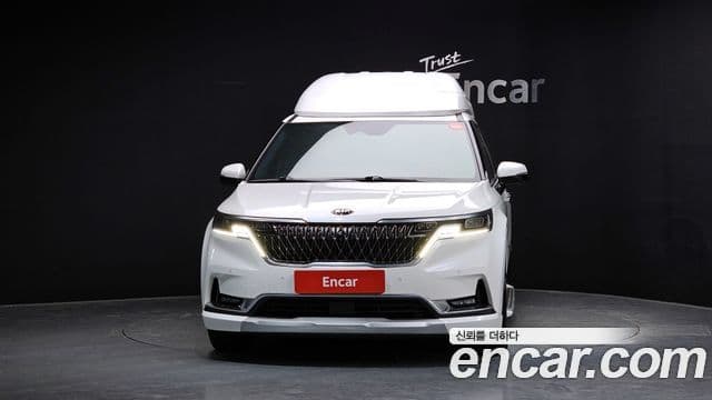 Kia Carnival 2021 — ფოტო 3/20