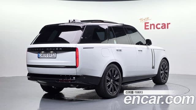 Land Rover Range Rover 2025 — Photo 12/20