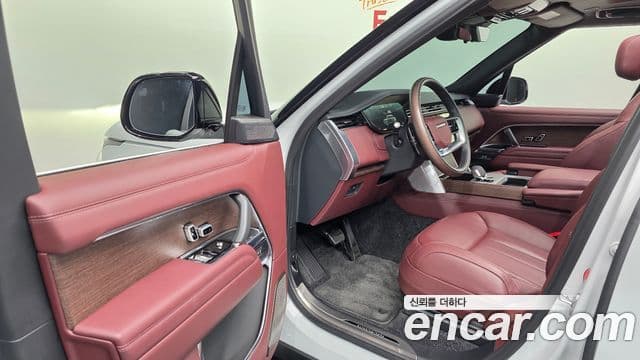 Land Rover Range Rover 2025 — Photo 13/20