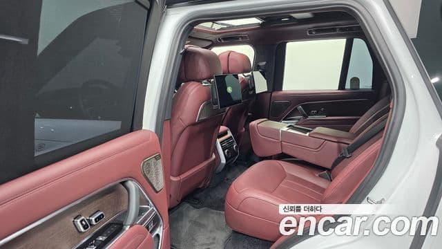 Land Rover Range Rover 2025 — Photo 2/20