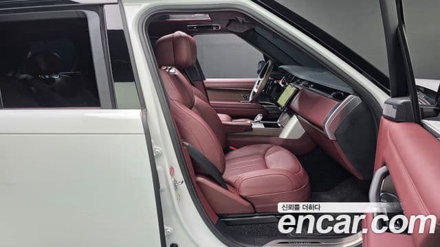 Land Rover Range Rover 2025 — Photo 10/20