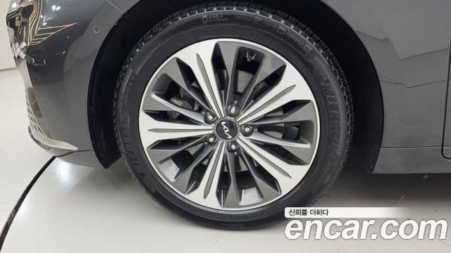 Kia K8 2022 — ფოტო 5/20
