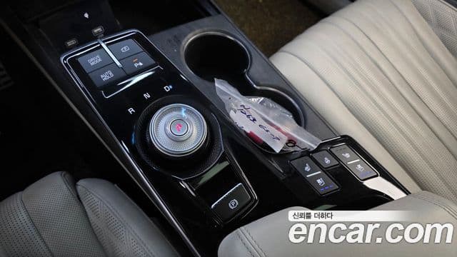 Kia K8 2021 — Şəkil 9/20