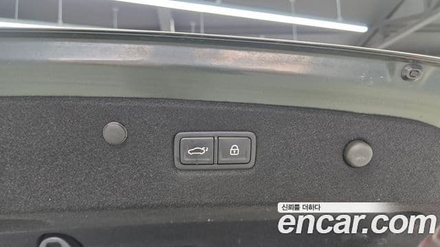 Kia K8 2021 — Şəkil 16/20