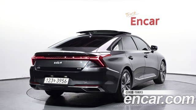 Kia K8, 2022