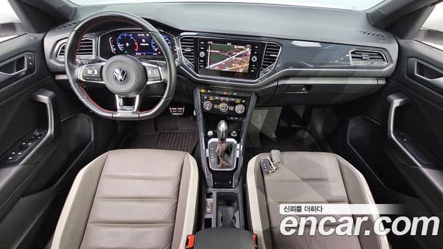 Volkswagen T-Roc 2021 — ფოტო 7/20