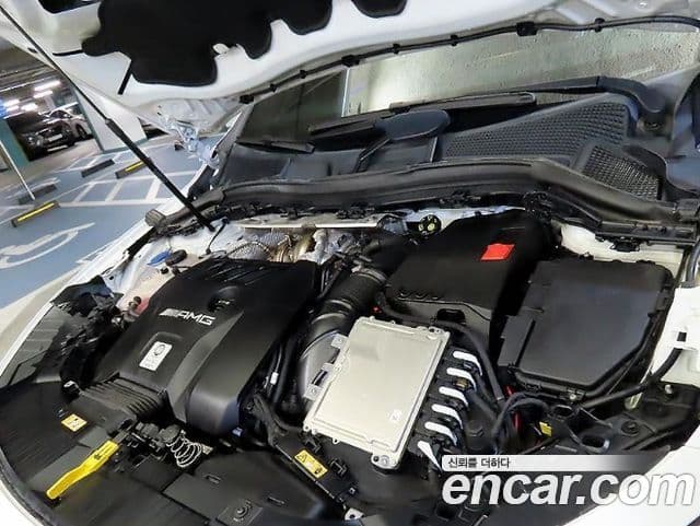 Mercedes-Benz GLA-Class 2021 — Фото 18/20